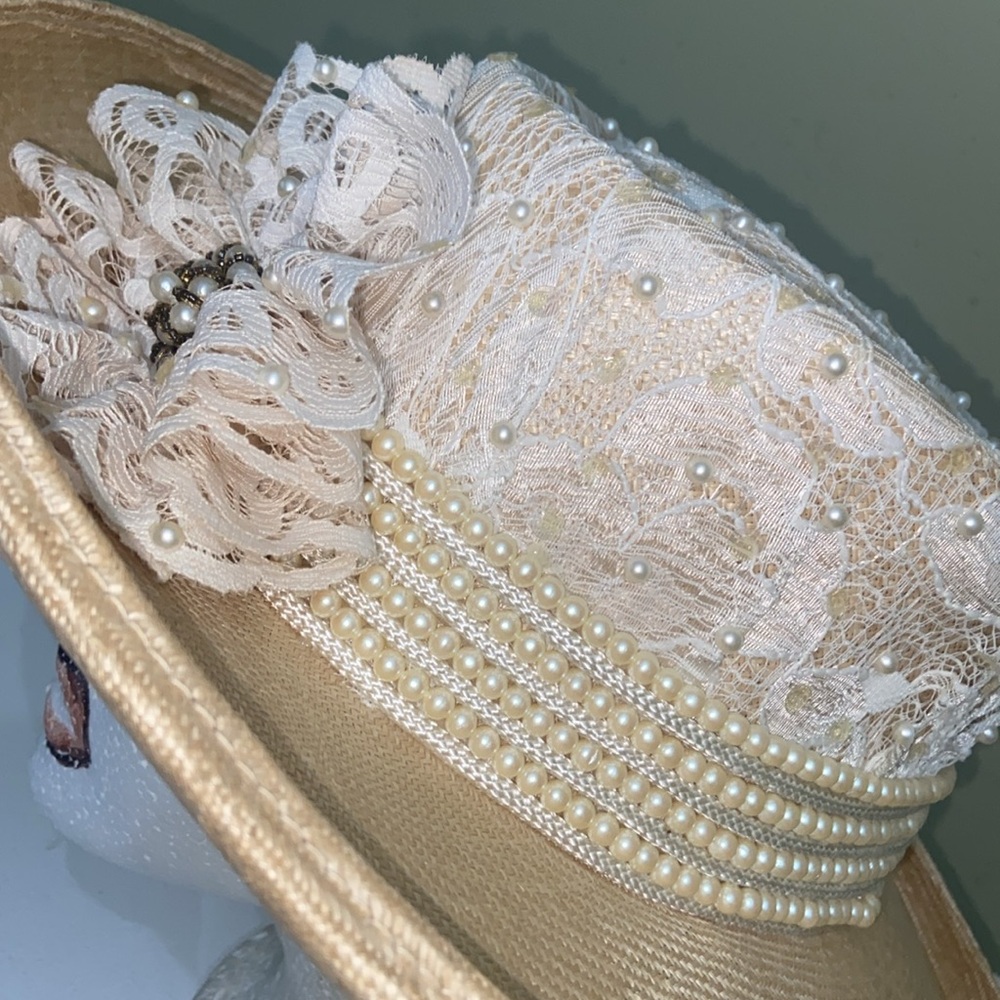 Beautiful Natural Straw Hat by Whittall & Shon